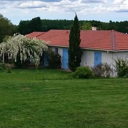 펜션 Au Bord De L Entre Prairies Et Chevaux